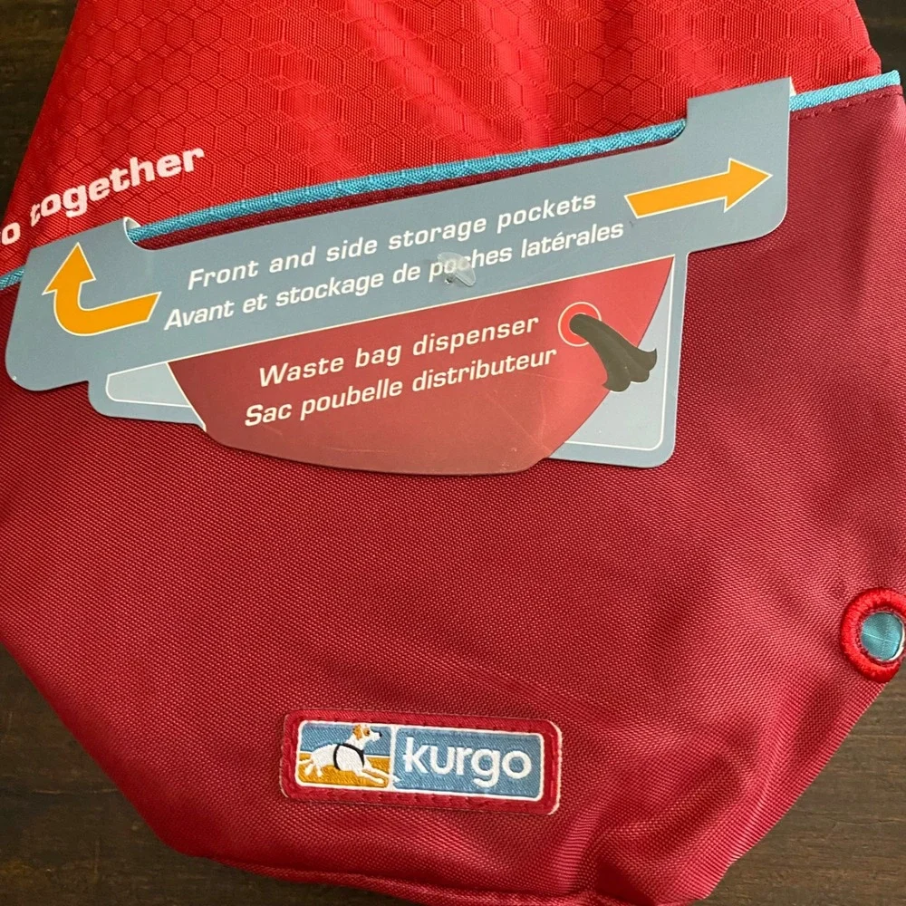 Kurgo Voyager Canteen Red Ripstop Dog Hydration 32oz Bladder Shoulder Bag NEW